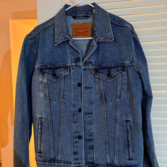Levi's Denim Jacket - Picture 1 of 3